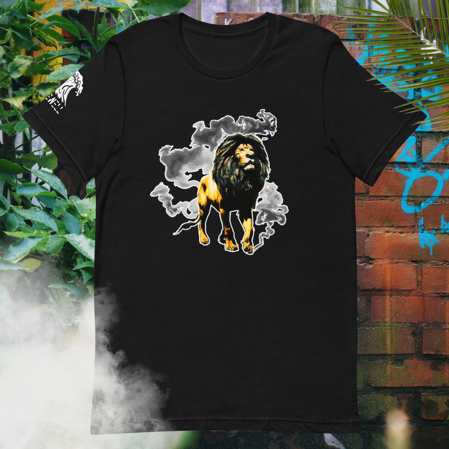 Lion Smoke T